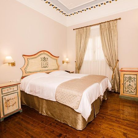 Palaiologos Luxury City Hotel Patras Esterno foto