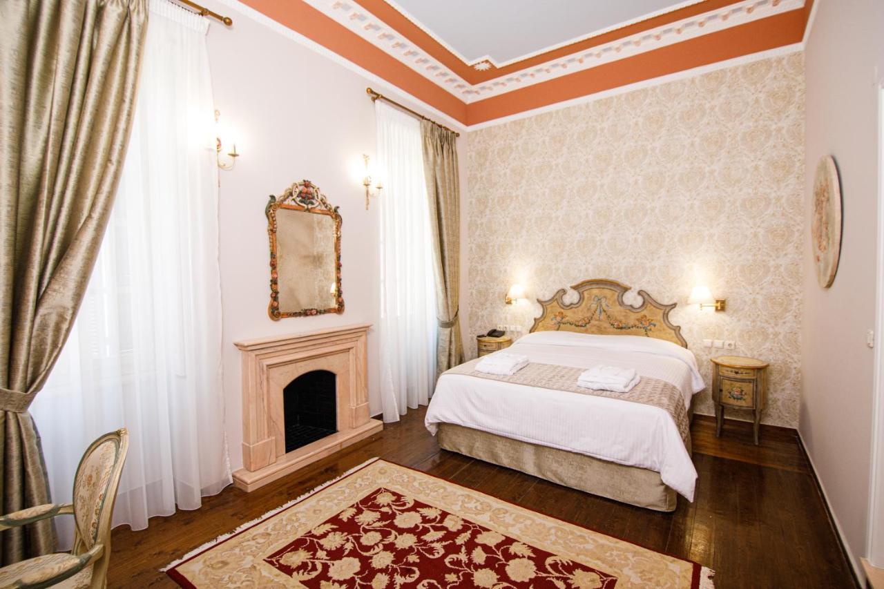Palaiologos Luxury City Hotel Patras Esterno foto