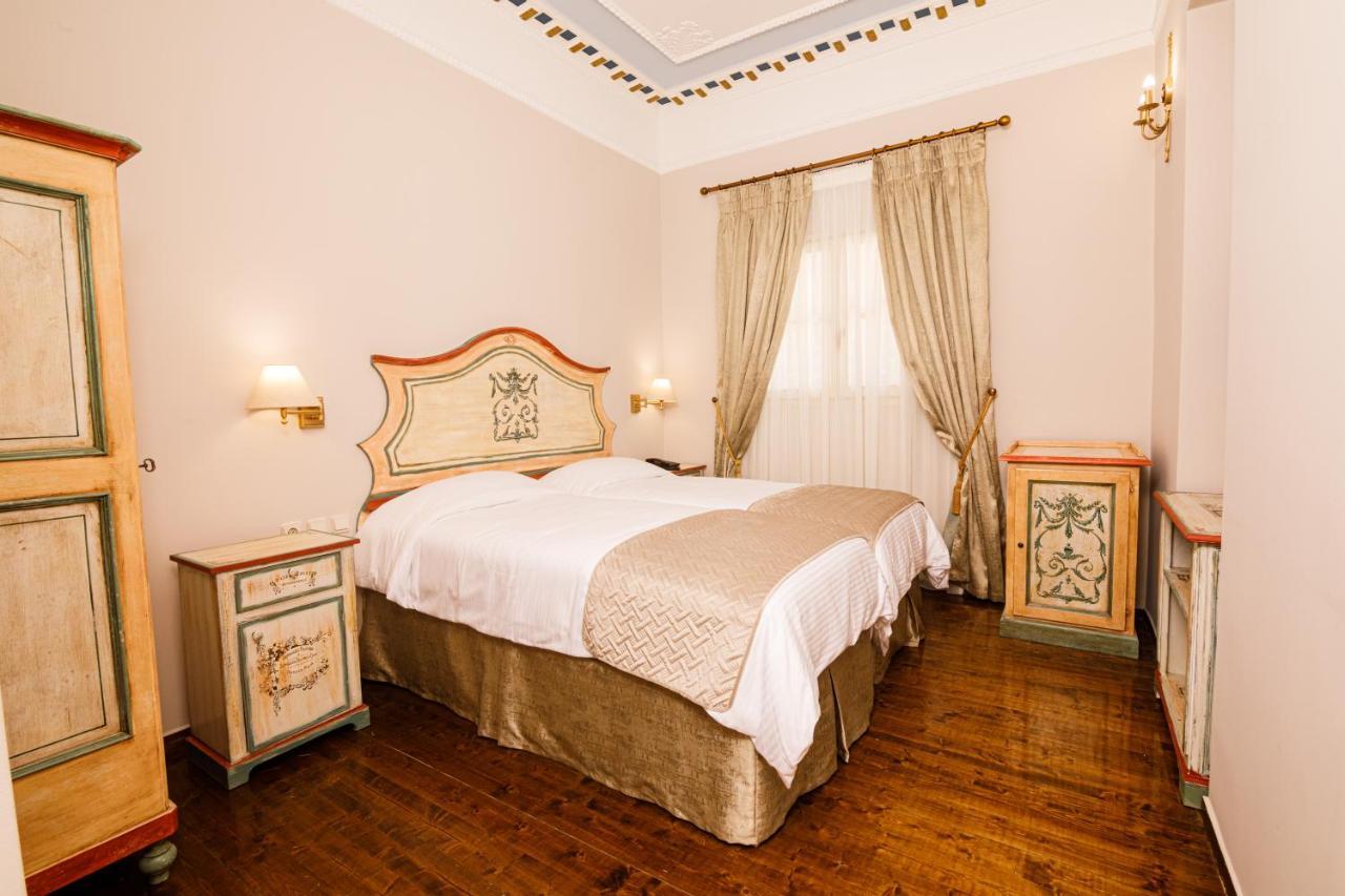 Palaiologos Luxury City Hotel Patras Esterno foto