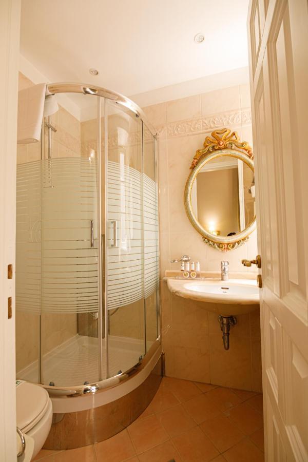 Palaiologos Luxury City Hotel Patras Esterno foto