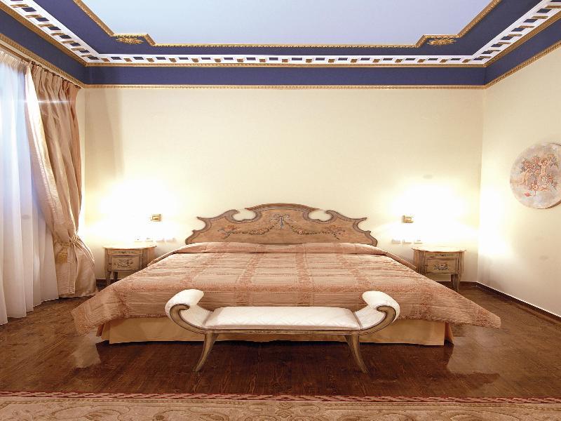 Palaiologos Luxury City Hotel Patras Esterno foto